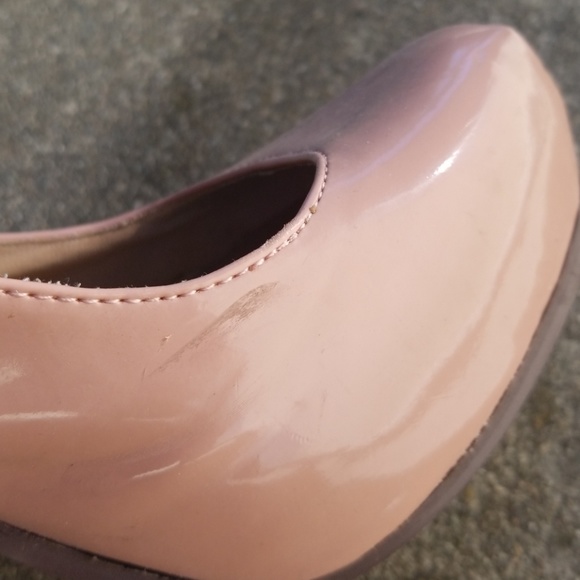 Heels - Picture 5 of 8